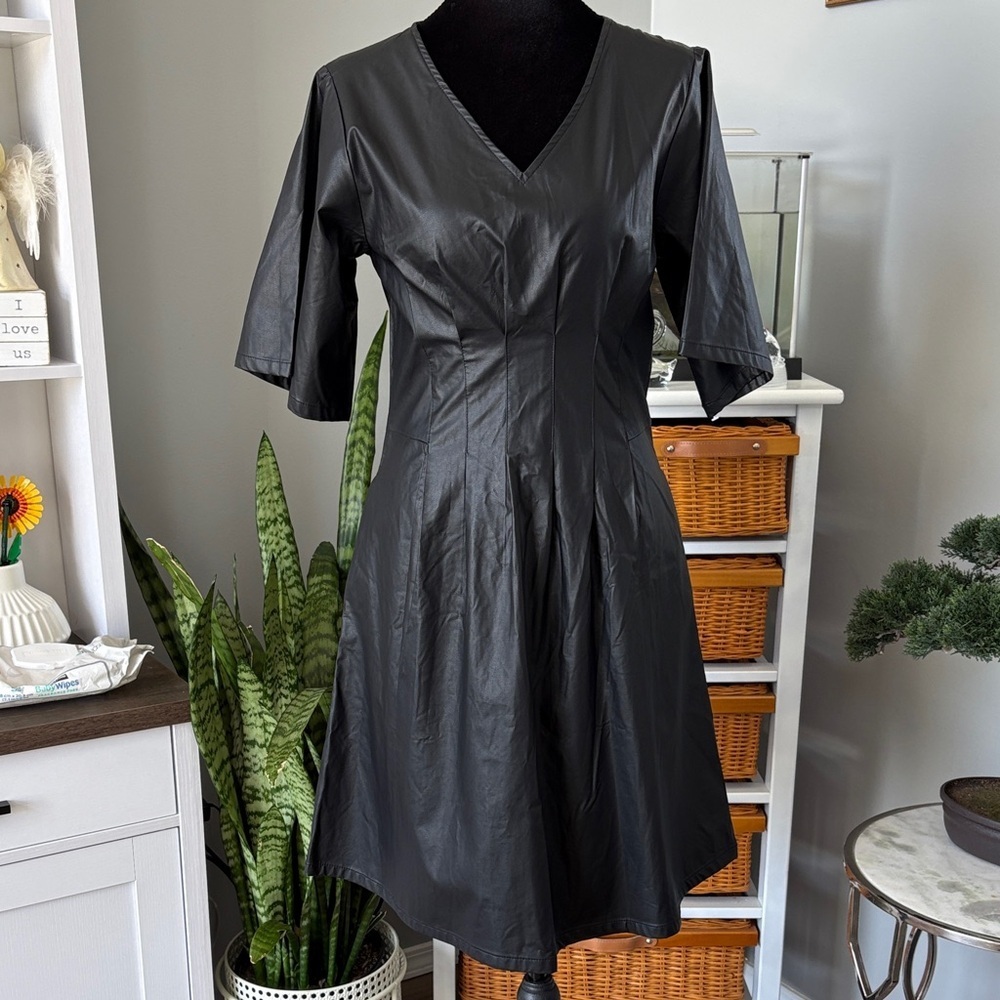 Elegant Black Long Sleeve Dress